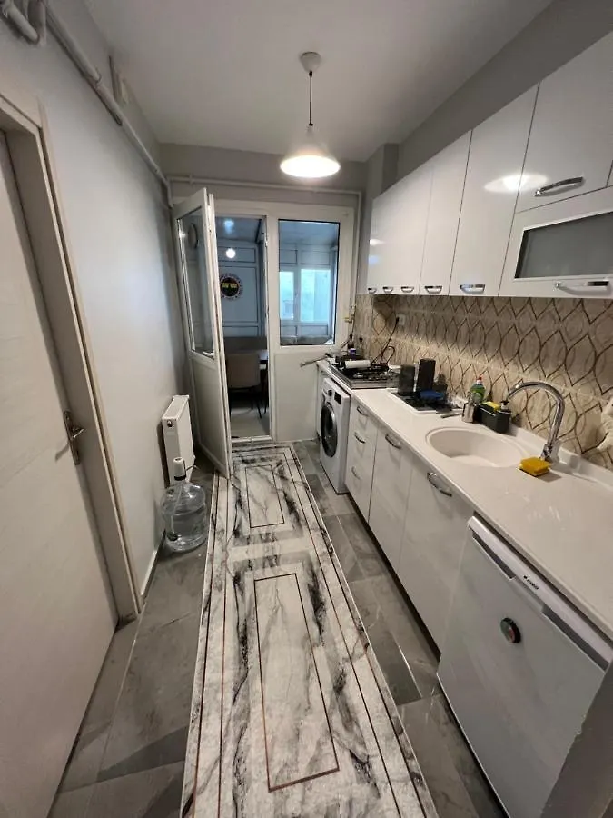 איסטמבול Private Room In Shared Apartment טורקיה